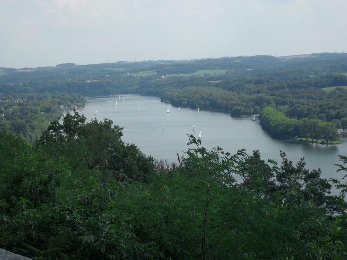 Ferienwohnung Am Baldeneysee Есен Екстериор снимка